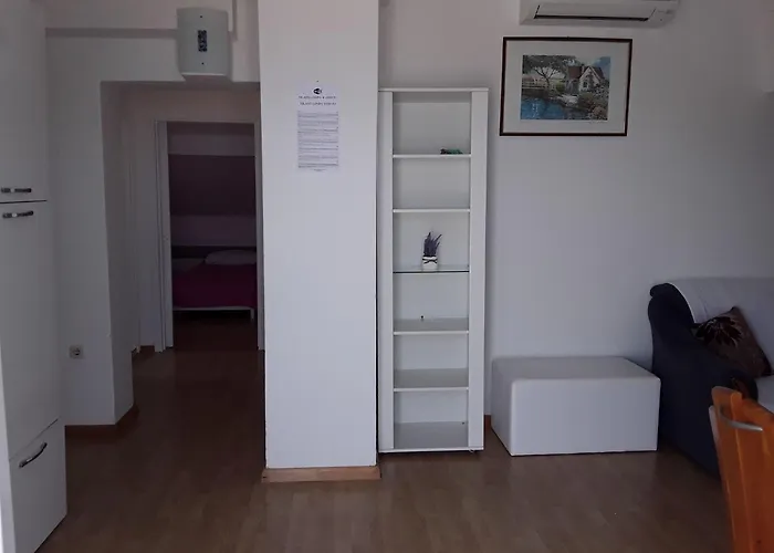 Meri 5 By Interhome * Mali Lošinj