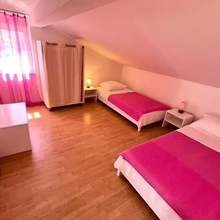 Apartman Meri 5 By Interhome Mali Losinj
