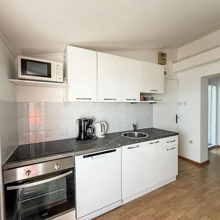 Meri 5 By Interhome