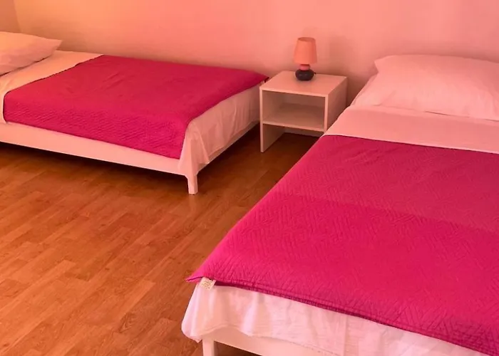 Meri 5 By Interhome Mali Lošinj