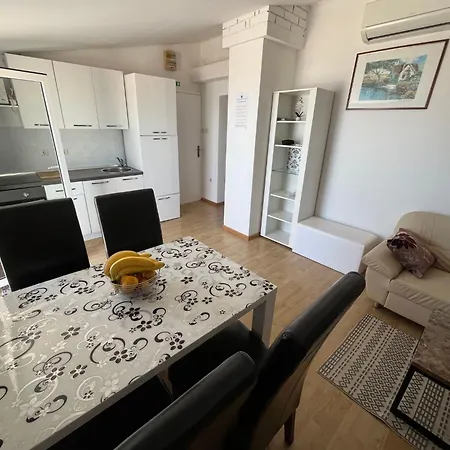 Lejlighed Meri 5 By Interhome Mali Lošinj