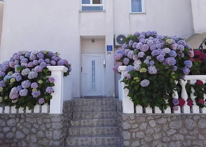 Meri 5 By Interhome *