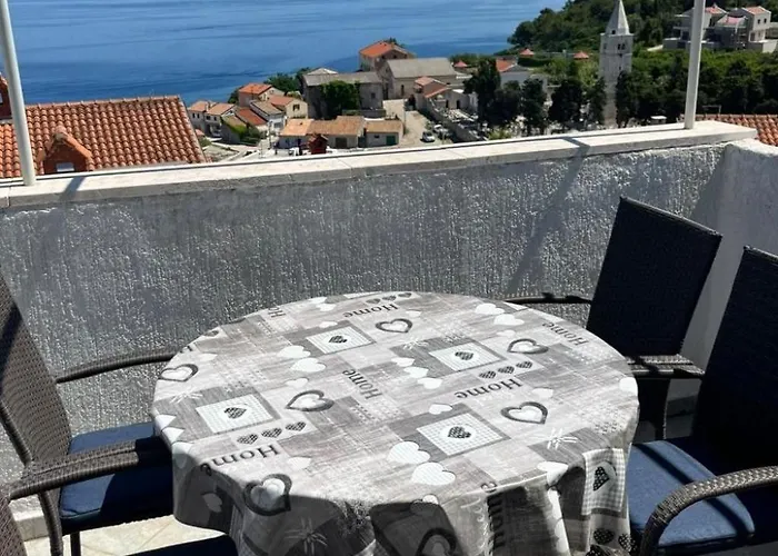 Meri 5 By Interhome * Mali Lošinj